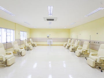 Sala de quimioterapia de un hospital