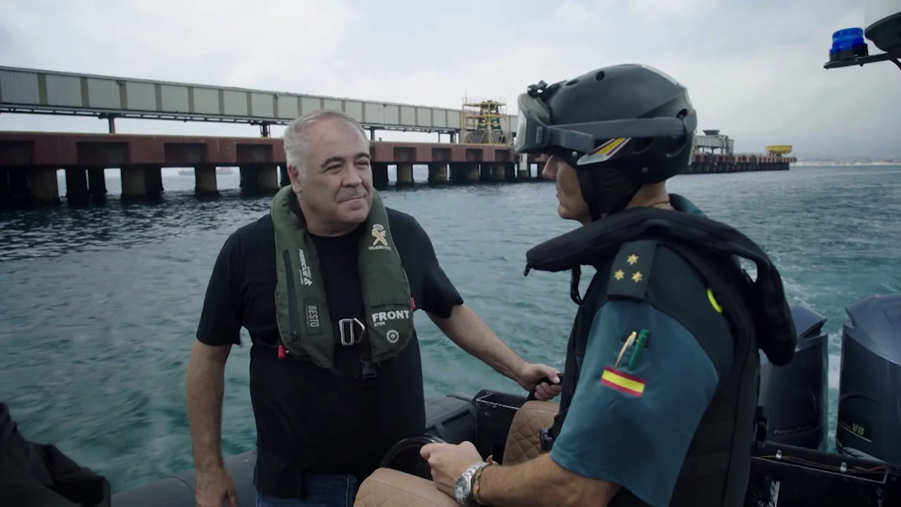 Ferreras acompaña a la Guardia Civil