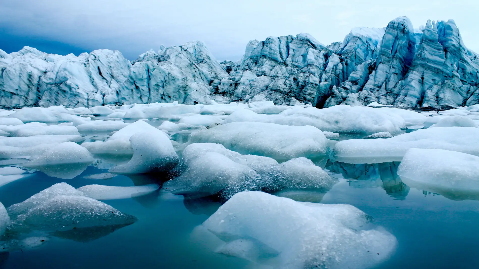 Terminal de salida del glaciar en el oeste de Groenlandia