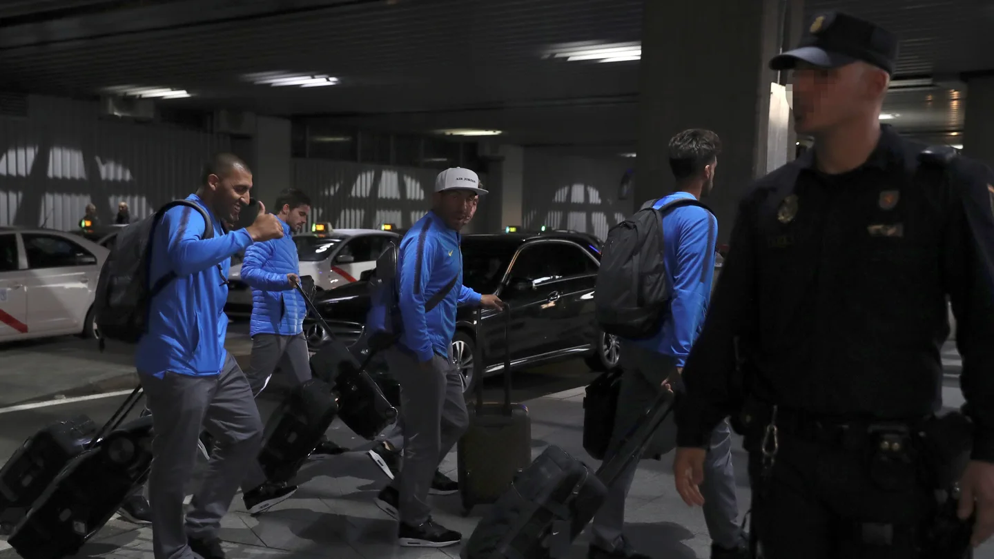 Los jugadores de Boca Juniors, a su llegada a Madrid Los jugadores de Boca Juniors, a su llegada a Madrid