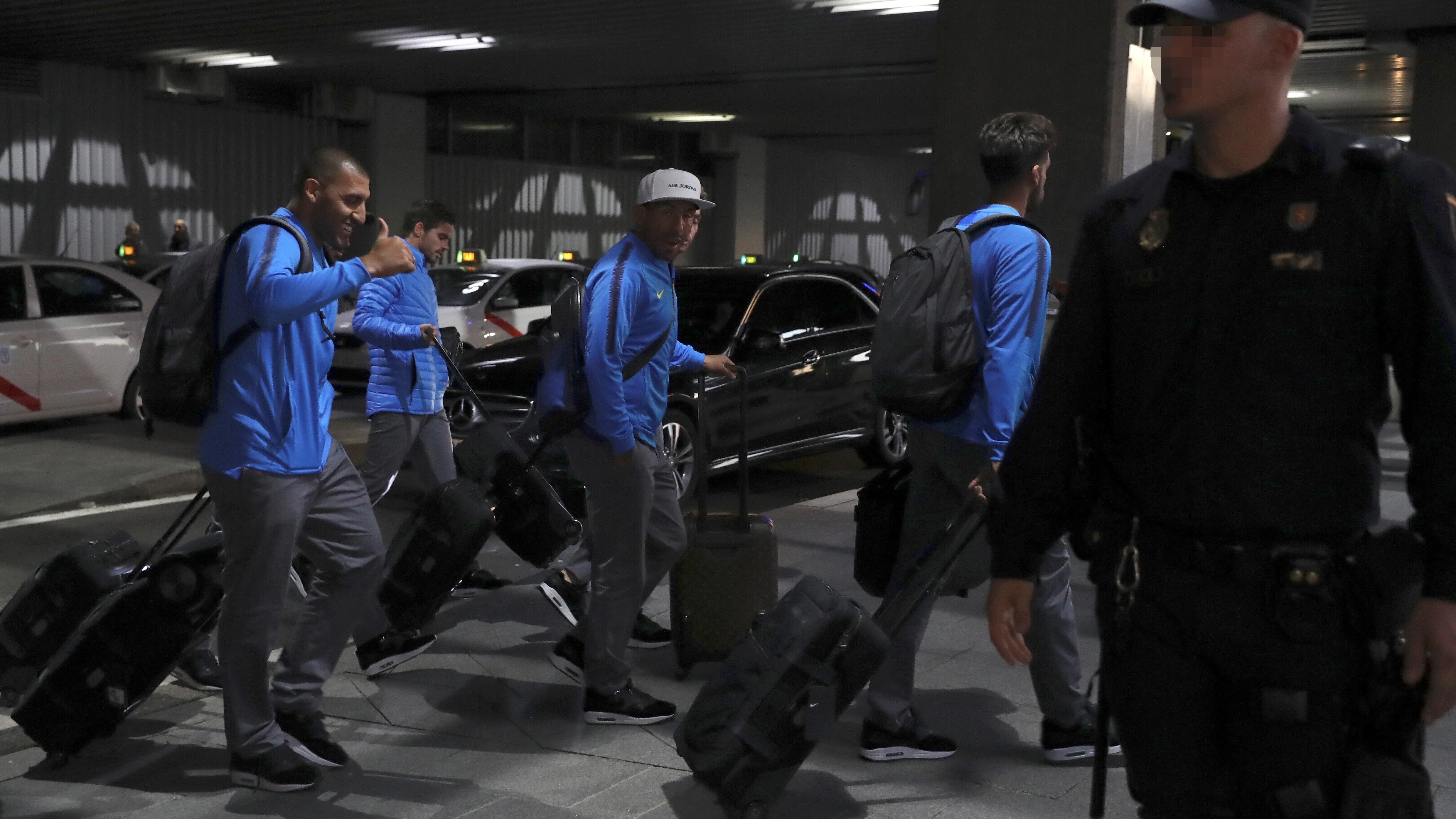 Los jugadores de Boca Juniors, a su llegada a Madrid