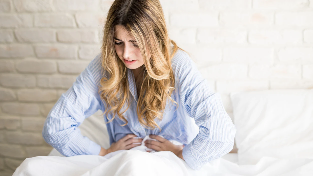 Una chica con la menstruación