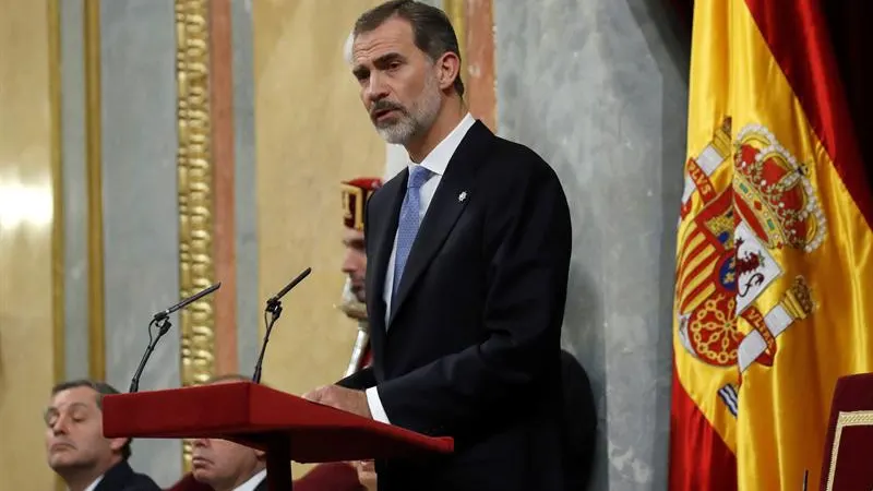 El rey Felipe VI durante su intervención en el Congreso en el 40 aniversario de la Constitución