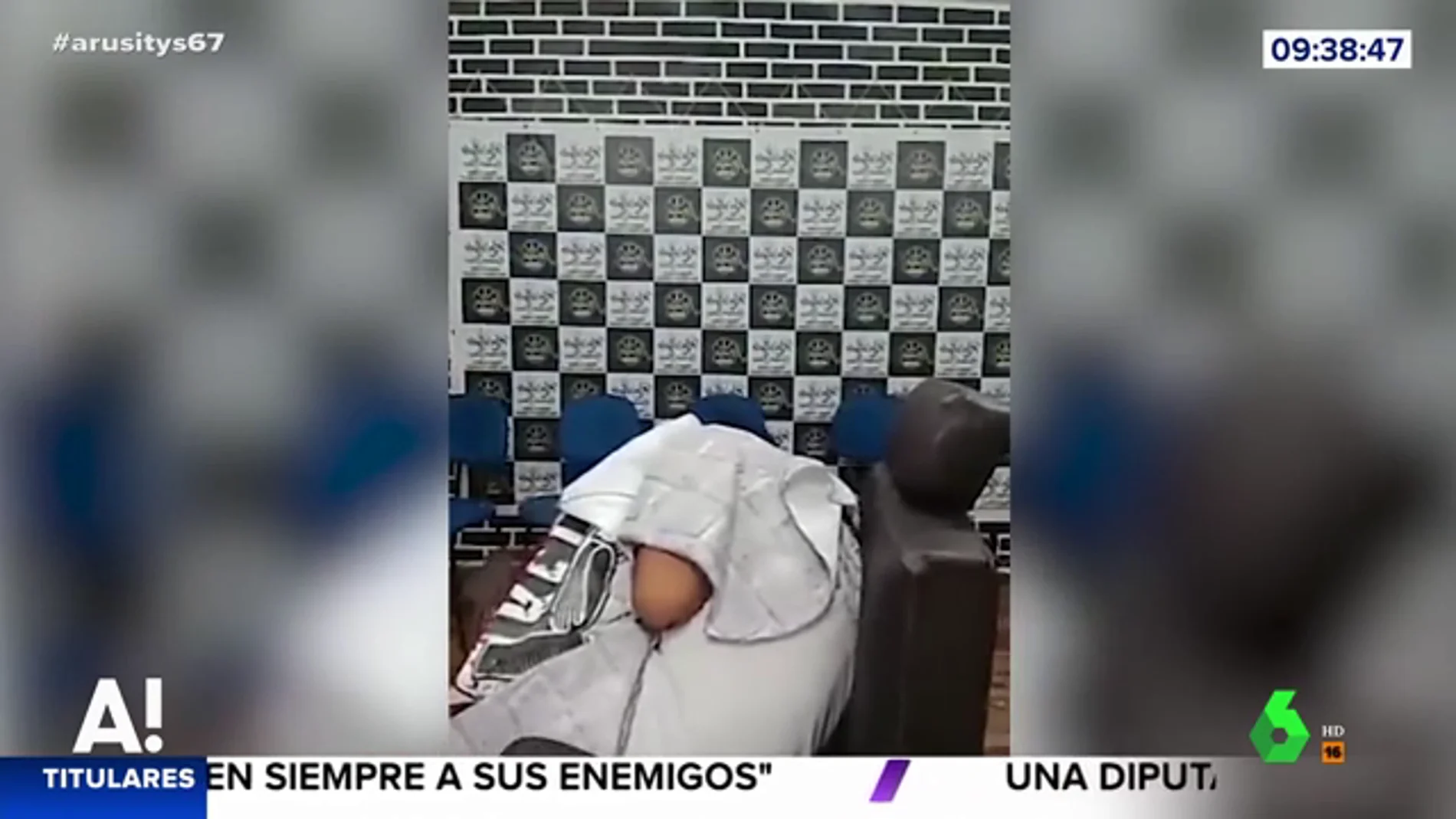 El vídeo del ensañamiento a balazos a un menor de 13 años en una peluquería de Brasil