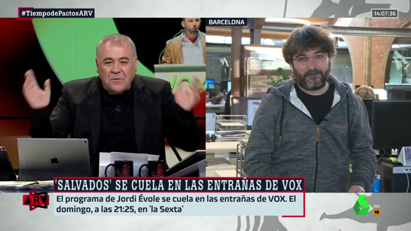 ¿Qué seduce al votante de Vox? Évole responde: "En un mitin, se entonó el 'Novio de la muerte' y a continuación sonó Rosalía. Ahí está la metáfora" ¿Qué seduce al votante de Vox? Évole responde: "En un mitin, se entonó el 'Novio de la muerte' y a continuación sonó Rosalía. Ahí está la metáfora"