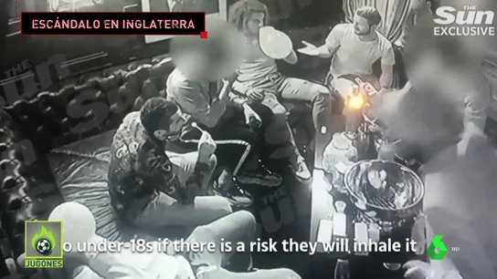 Salen a la luz imágenes de los jugadores del Arsenal consmuiendo 'hippie crack' Salen a la luz imágenes de los jugadores del Arsenal consmuiendo 'hippie crack'