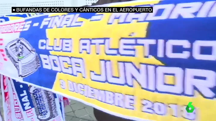 DEPORTES BUFANDAS Y CANTICOS EN AEROPUERTO