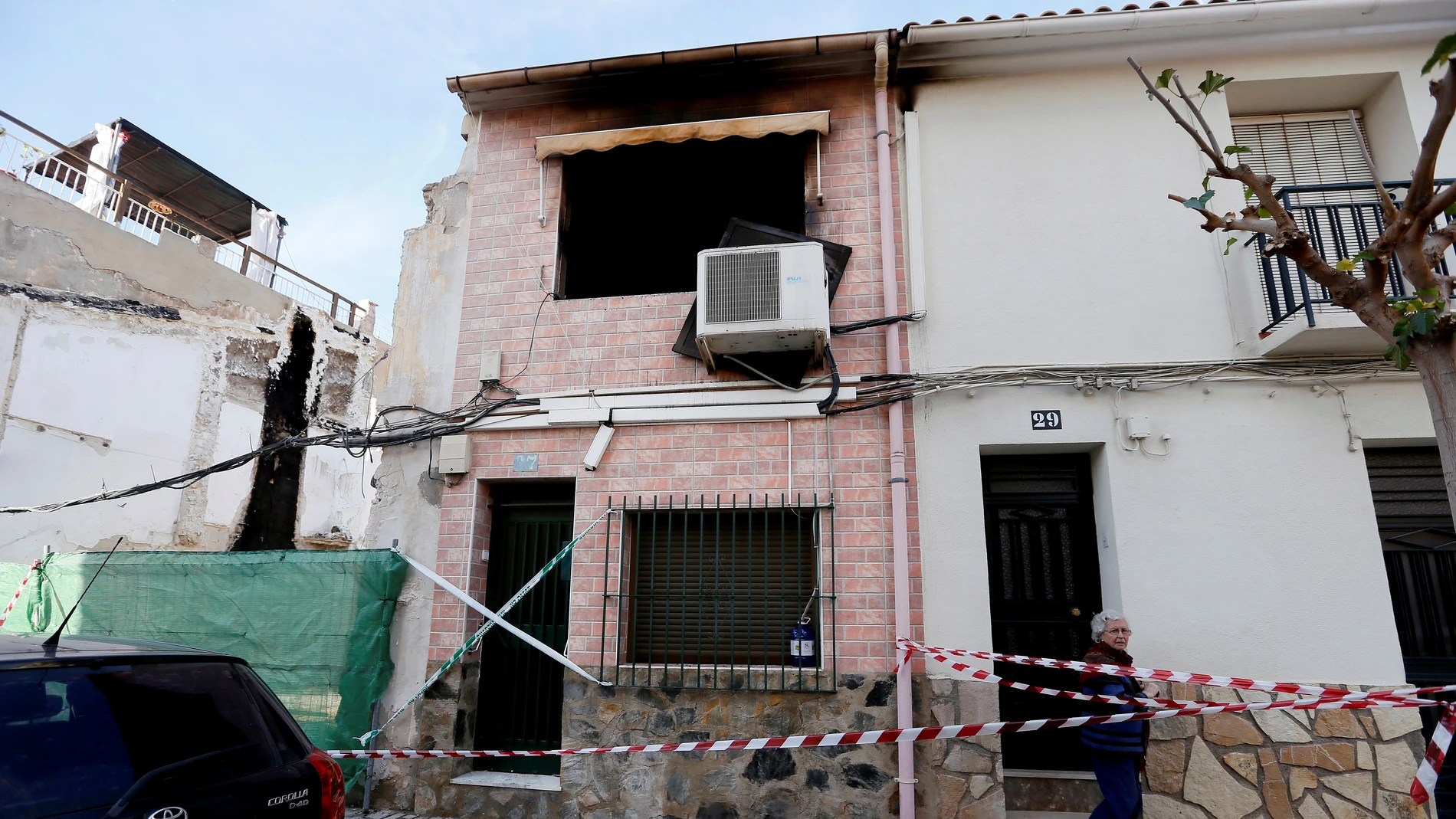 Vivienda de la calle de La Mar Sant Joan d'Alacant en la que se ha declarado un incendio 
