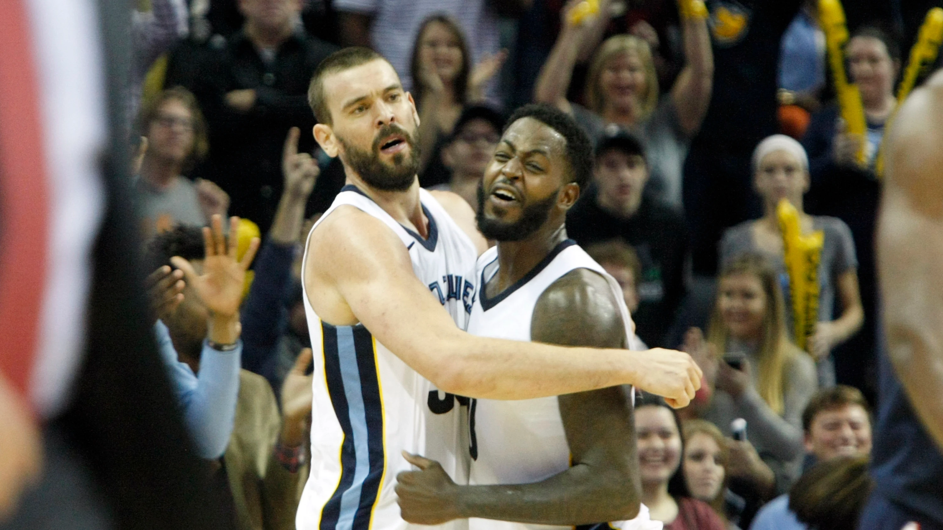 Marc Gasol celebra el triunfo de los Grizzlies