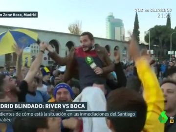 Un periodista de laSexta en las inmediaciones del Bernabéu Un periodista de laSexta en las inmediaciones del Bernabéu