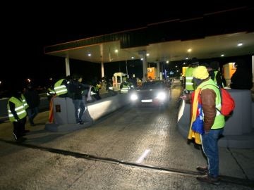 Imagen de los CDR concentrados en un peaje de Cataluña Imagen de los CDR concentrados en un peaje de Cataluña