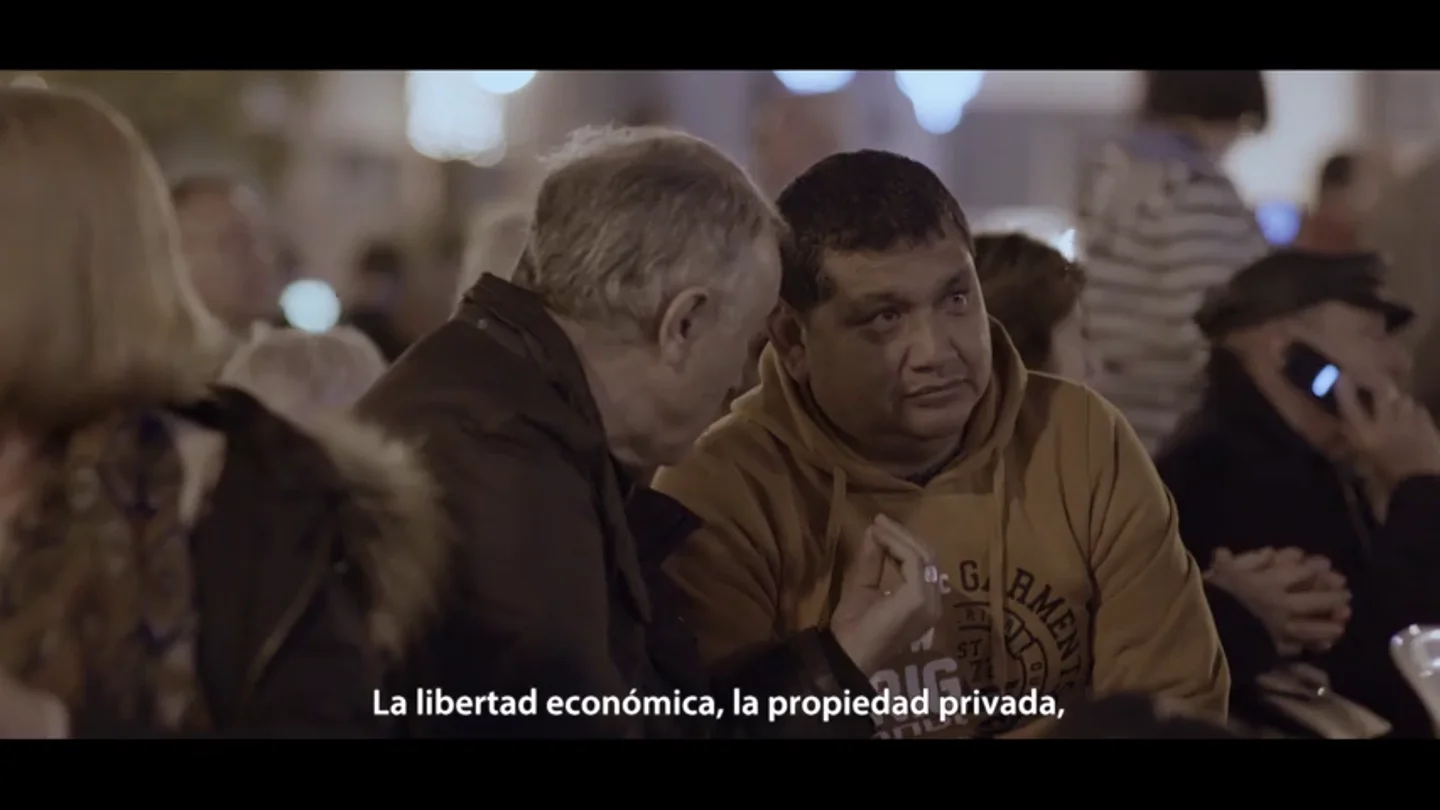 Estos son los argumentos con los que un simpatizante de Vox intenta convencer a un migrante Estos son los argumentos con los que un simpatizante de Vox intenta convencer a un migrante