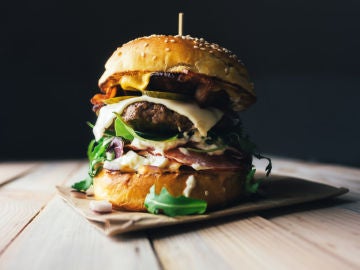 Una hamburguesa deliciosa Una hamburguesa deliciosa