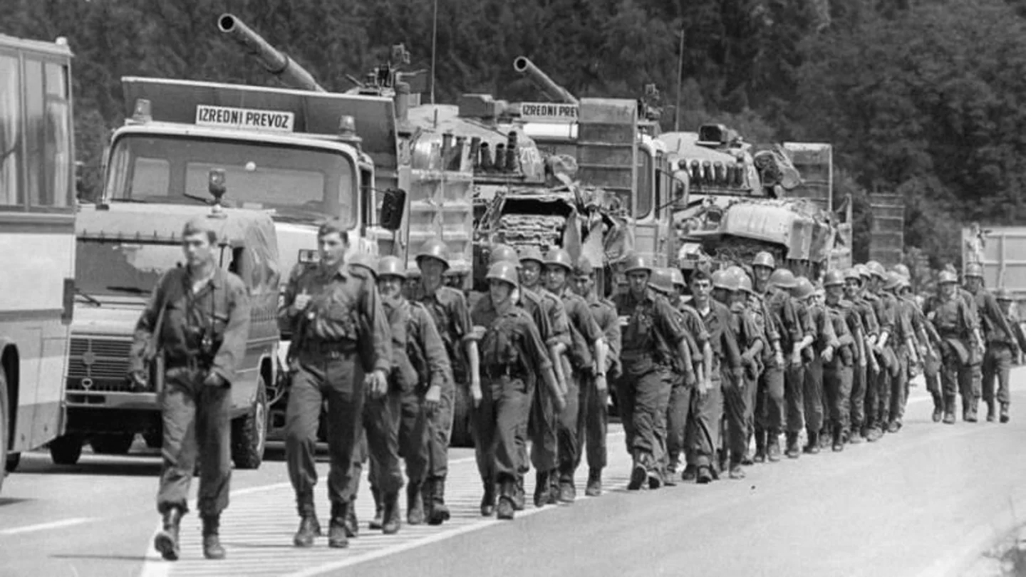 Eslovenia se independizó de Yugoslavia en 1991, después de la Guerra de los Diez Días Eslovenia se independizó de Yugoslavia en 1991, después de la Guerra de los Diez Días