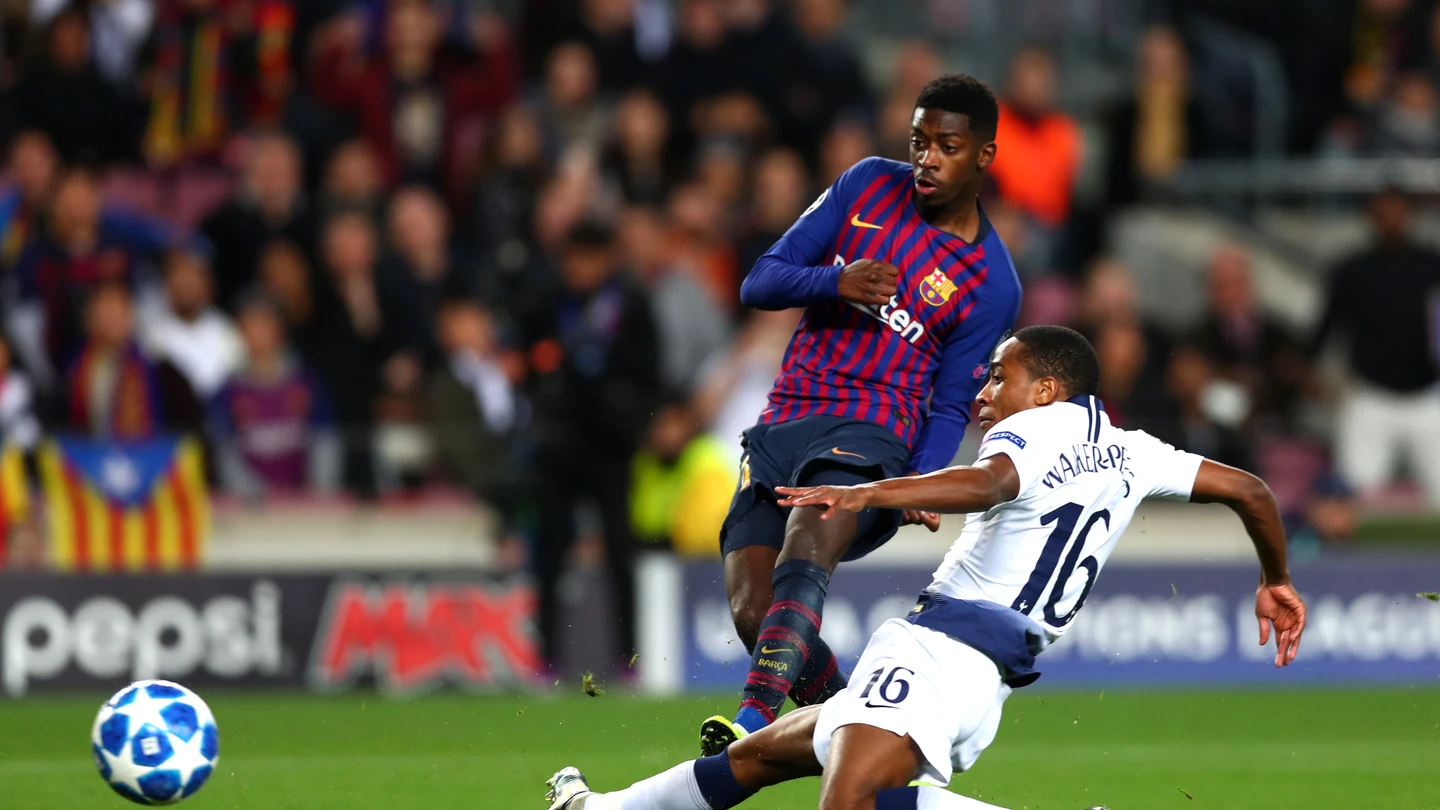 Dembelé dispara a puerta contra el Tottenham Dembelé dispara a puerta contra el Tottenham
