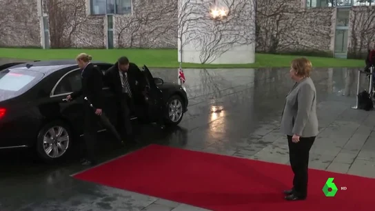 Theresa May recorre Europa para encontrar apoyos en la renegozación del brexit con la Unión Europea Theresa May recorre Europa para encontrar apoyos en la renegozación del brexit con la Unión Europea