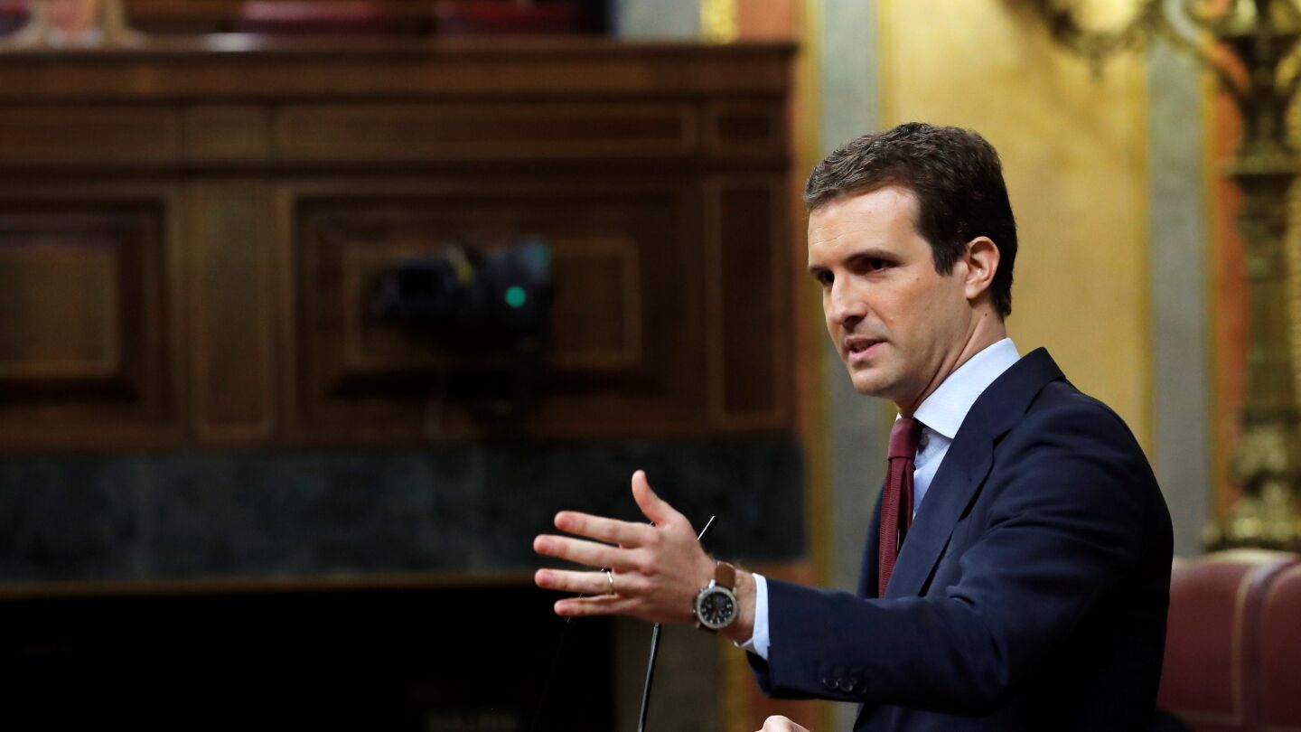 Pablo Casado durante su intervenci&oacute;n tras la comparecencia de Pedro S&aacute;nchez sobre la situaci&oacute;n en Catalu&ntilde;a