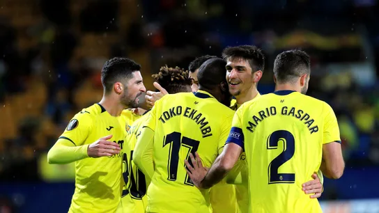 Los jugadores del Villarreal celebran uno de los goles contra el Spartak Los jugadores del Villarreal celebran uno de los goles contra el Spartak