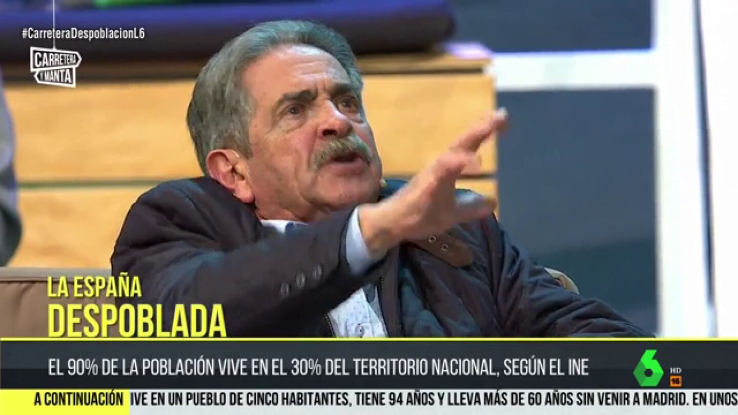 El enfado de Revilla por los t&oacute;picos meteorol&oacute;gicos sobre el norte: "hacen mucho da&ntilde;o a la econom&iacute;a del Cant&aacute;brico"