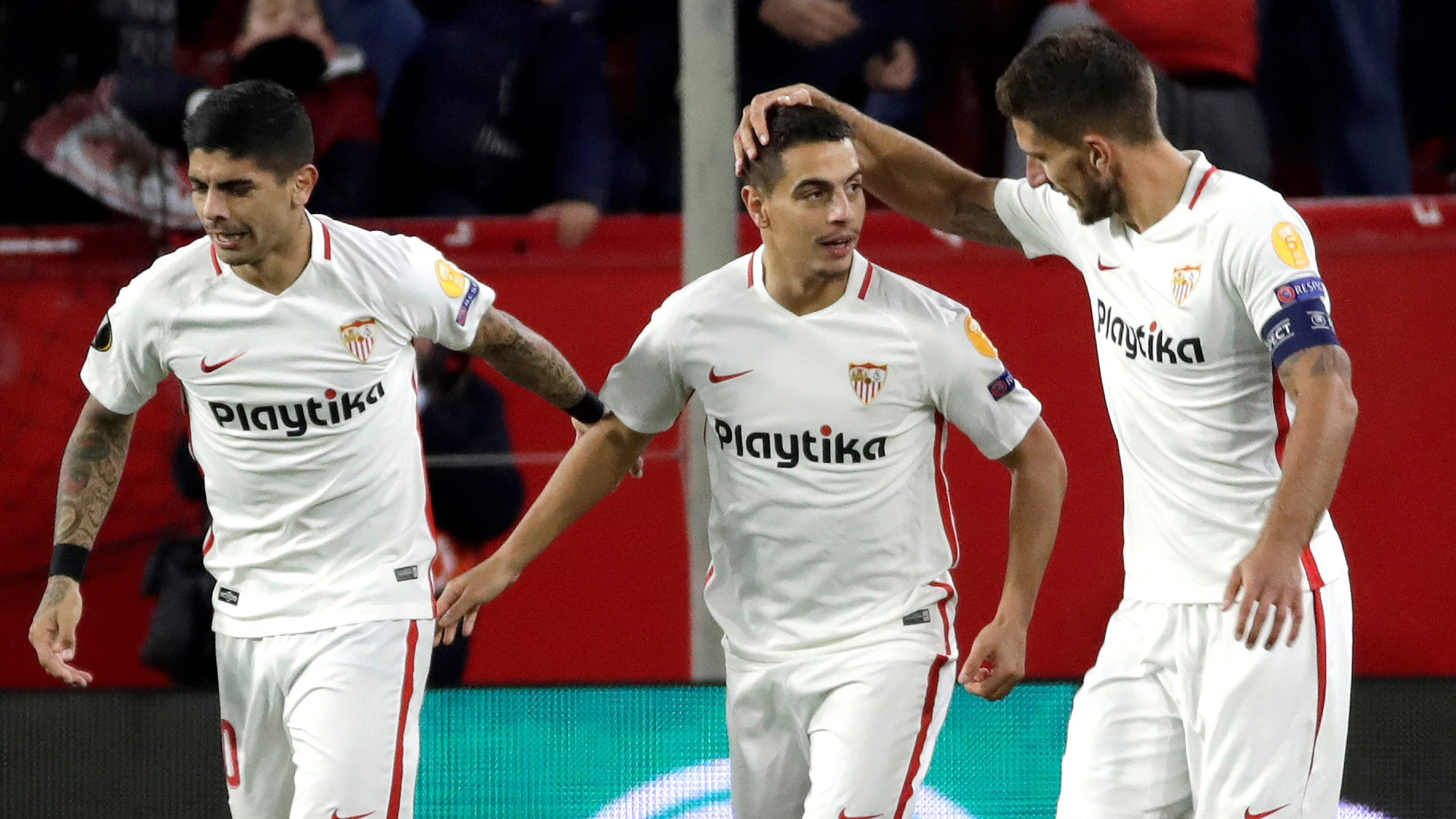 Ben Yedder celebra uno de sus goles contra el Krasnodar