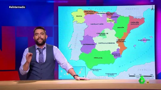 Dani Mateo sobre el enorme paso de cebra de Cangas do Morrazo: "Eso no es un paso de cebra, es un paso de diplodocus" Dani Mateo sobre el enorme paso de cebra de Cangas do Morrazo: "Eso no es un paso de cebra, es un paso de diplodocus"