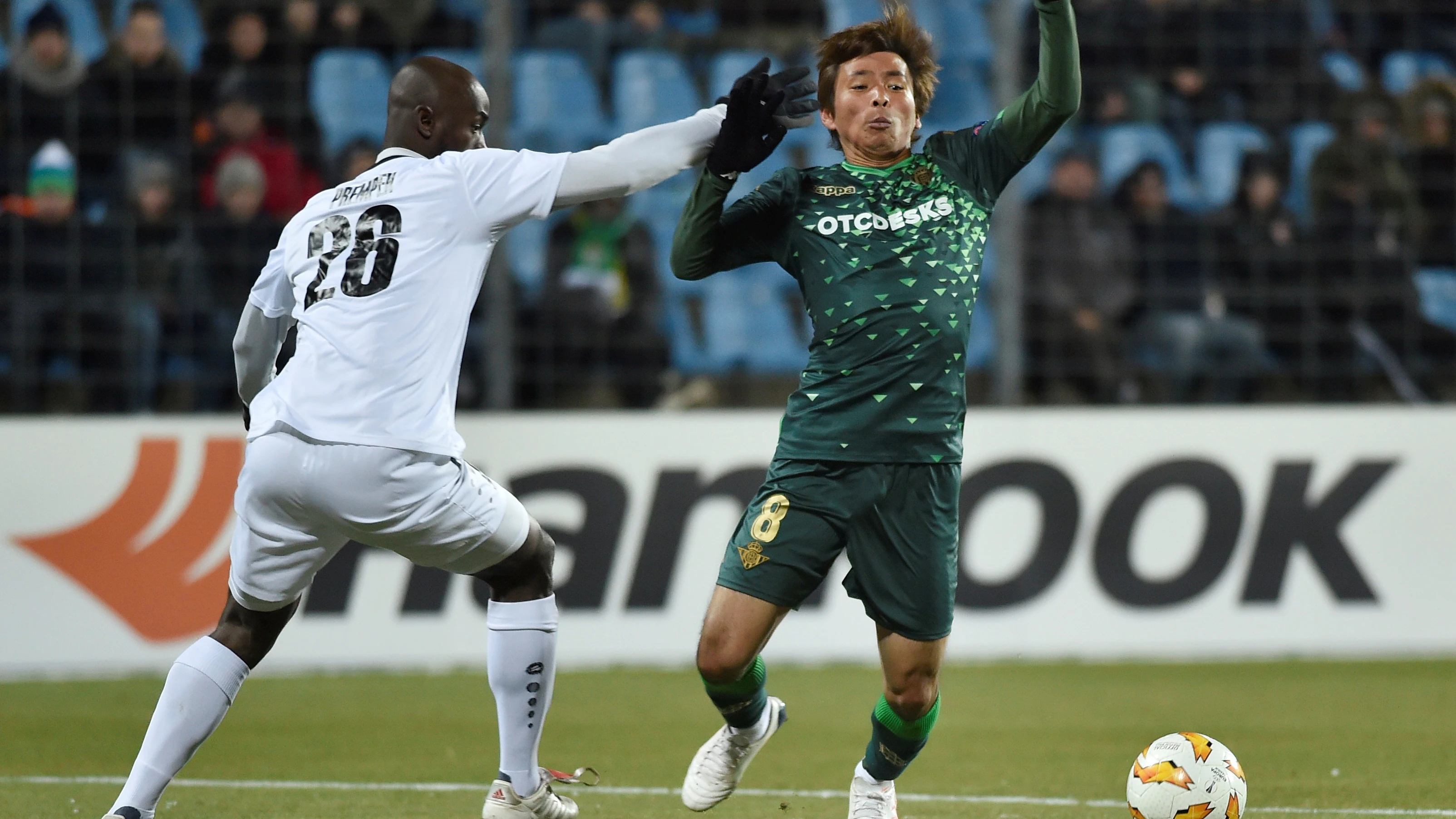 Inui, en acción durante el partido contra el Dudelange