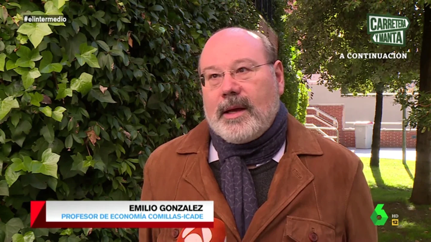 Emilio González, profesor de economía: " La solución al descenso de la natalidad pasa por ayudar a la mujer a conciliar la vida laboral" Emilio González, profesor de economía: " La solución al descenso de la natalidad pasa por ayudar a la mujer a conciliar la vida laboral"
