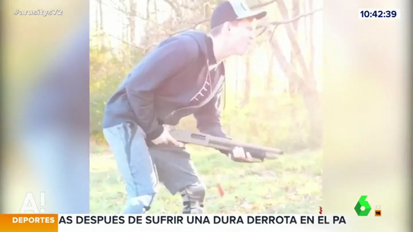 La máxima expresión del masoquismo: se castiga sus partes íntimas con el retroceso de su fusil La máxima expresión del masoquismo: se castiga sus partes íntimas con el retroceso de su fusil