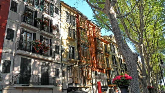 Imagen de archivo de la fachada de un edificio Imagen de archivo de la fachada de un edificio