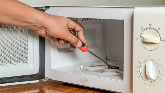 Imagen de archivo de un microondas Imagen de archivo de un microondas