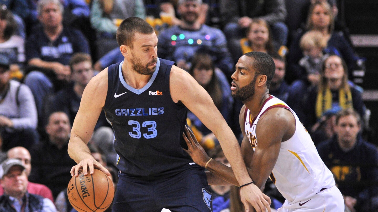 Marc Gasol, en acci&oacute;n ante los Cavaliers