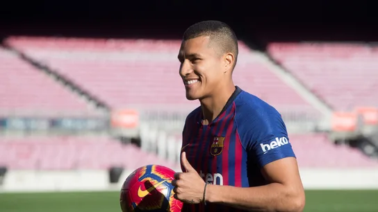 Jeison Murillo en su presentación con el Barcelona Jeison Murillo en su presentación con el Barcelona