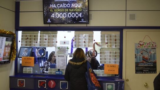Imagen de archivo de una administraci&oacute;n de loter&iacute;a que vendi&oacute; el Gordo