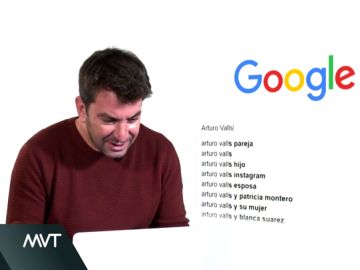 Arturo Valls se busca en Google en MVT: Wikipedia tiene un grave error y triunfa con sus imitaciones Arturo Valls se busca en Google en MVT: Wikipedia tiene un grave error y triunfa con sus imitaciones