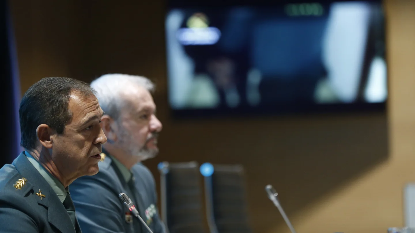 El coronel jefe de la Comandancia de la Guardia Civil de Huelva, Ezequiel Romero, y el teniente coronel de la UCO Jesús García Fustel El coronel jefe de la Comandancia de la Guardia Civil de Huelva, Ezequiel Romero, y el teniente coronel de la UCO Jesús García Fustel