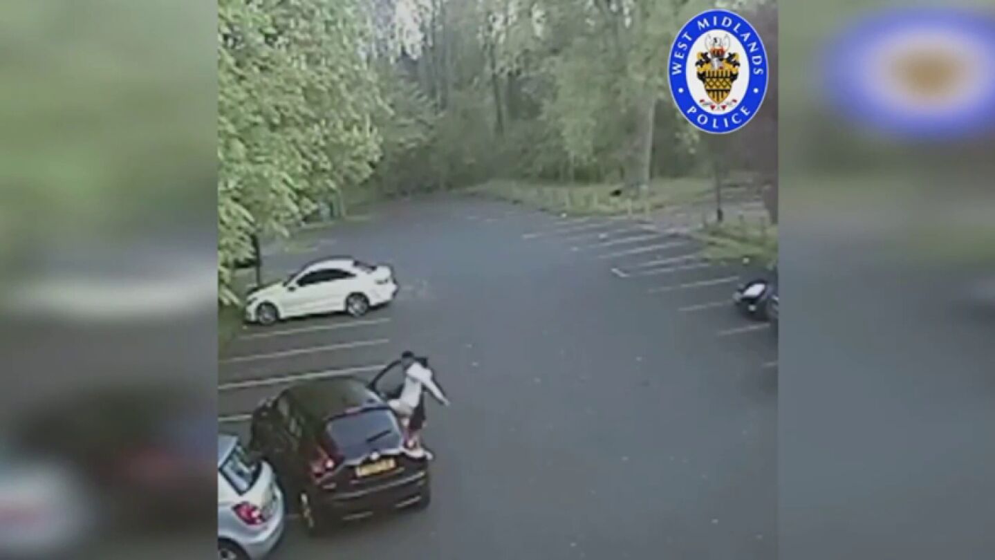 La brutal paliza de un exjugador del Aston Villa a una mujer de 24 a&ntilde;os tras una discusi&oacute;n de tr&aacute;fico