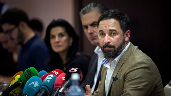 Santiago Abascal ante los medios Santiago Abascal ante los medios