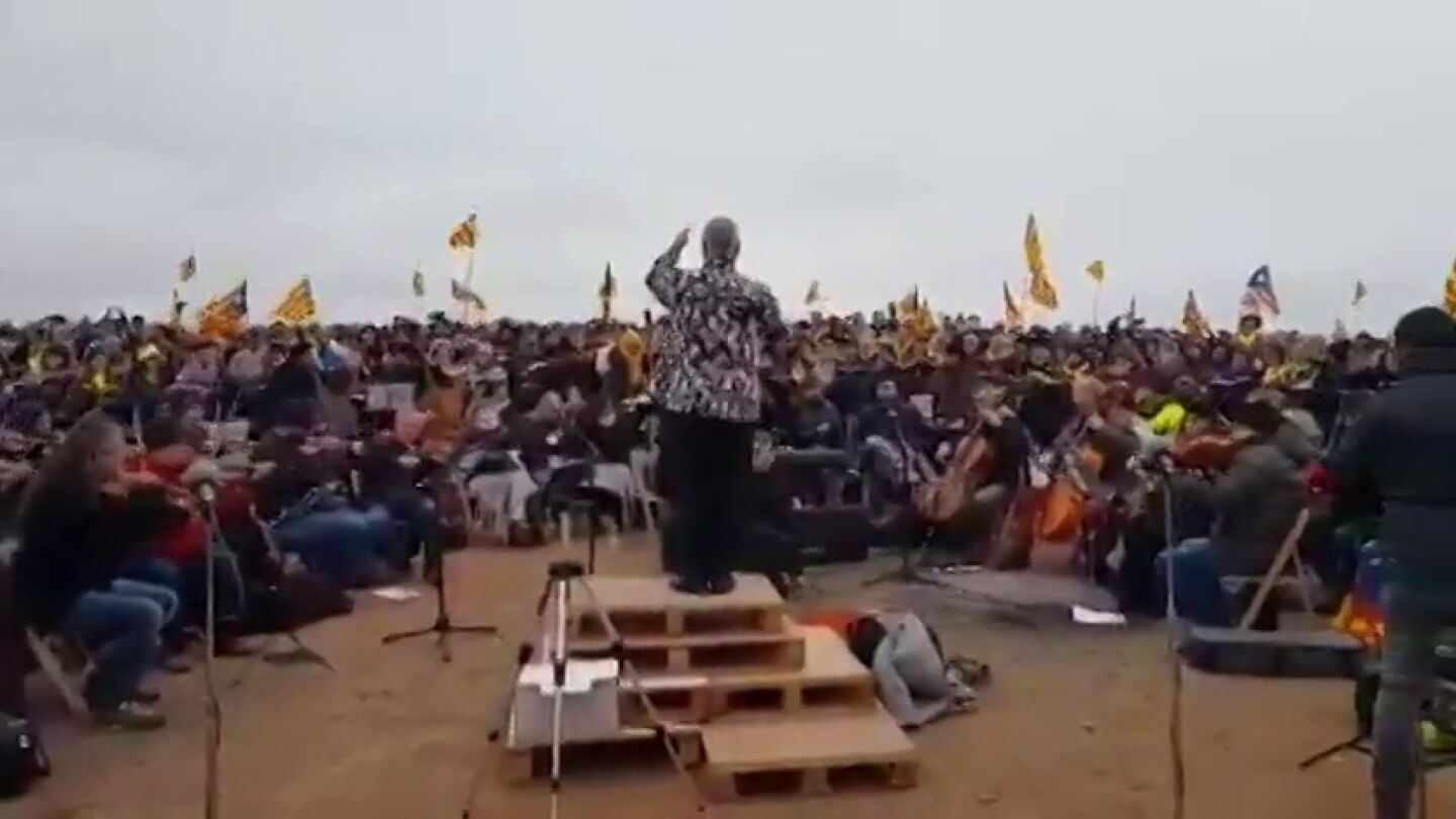 Unos 450 cantores interpretan el 'Mes&iacute;as' de H&auml;ndel ante la prisi&oacute;n de Lledoners