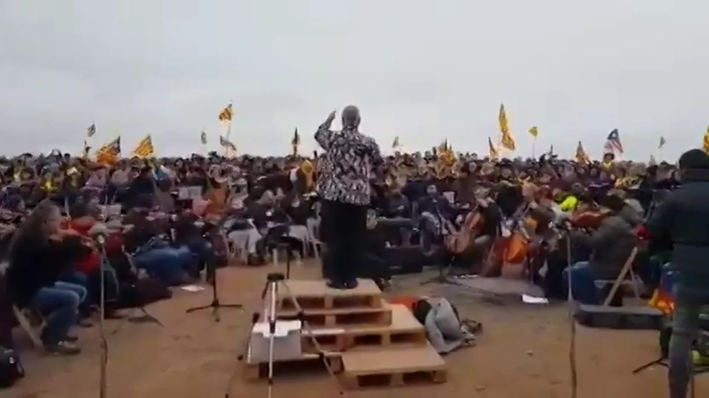 Unos 450 cantores interpretan el 'Mesías' de Händel ante la prisión de Lledoners Unos 450 cantores interpretan el 'Mesías' de Händel ante la prisión de Lledoners
