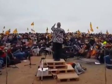 Unos 450 cantores interpretan el 'Mesías' de Händel ante la prisión de Lledoners Unos 450 cantores interpretan el 'Mesías' de Händel ante la prisión de Lledoners