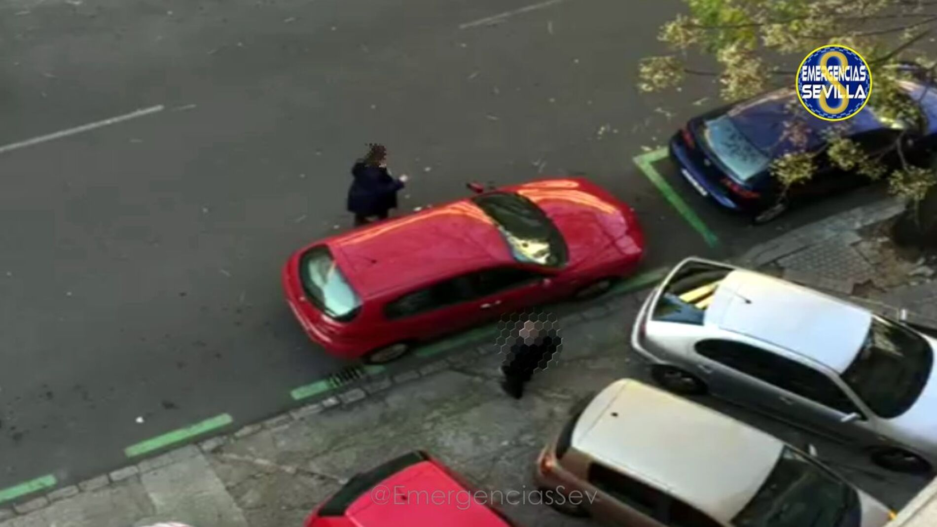 Denuncia a un veh&iacute;culo mal aparcado