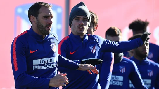 Godín y Griezmann, en un entrenamiento Godín y Griezmann, en un entrenamiento