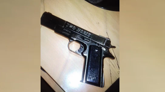 Pistola del detenido en Barcelona por intentar entrar en la Sagrada Familia con cargadores Pistola del detenido en Barcelona por intentar entrar en la Sagrada Familia con cargadores