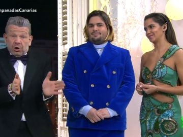 El vestido de Cristina Pedroche en las Campanadas de Canarias que lució junto a Brays Efe y Alberto Chicote El vestido de Cristina Pedroche en las Campanadas de Canarias que lució junto a Brays Efe y Alberto Chicote