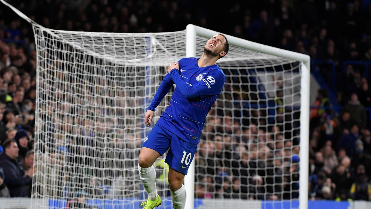 Hazard se lamenta tras un gol anulado por fuera de juego Hazard se lamenta tras un gol anulado por fuera de juego