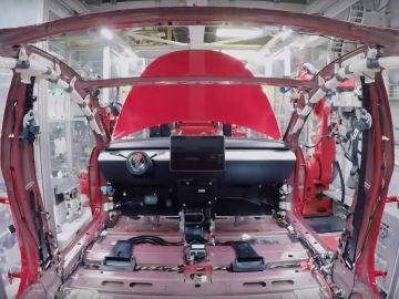 Ensamblaje de un Tesla Model 3 