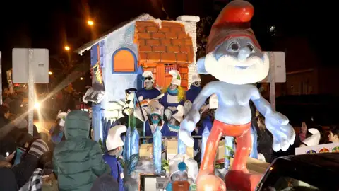 Los Reyes Magos Desfile de carrozas de Sus Majestades