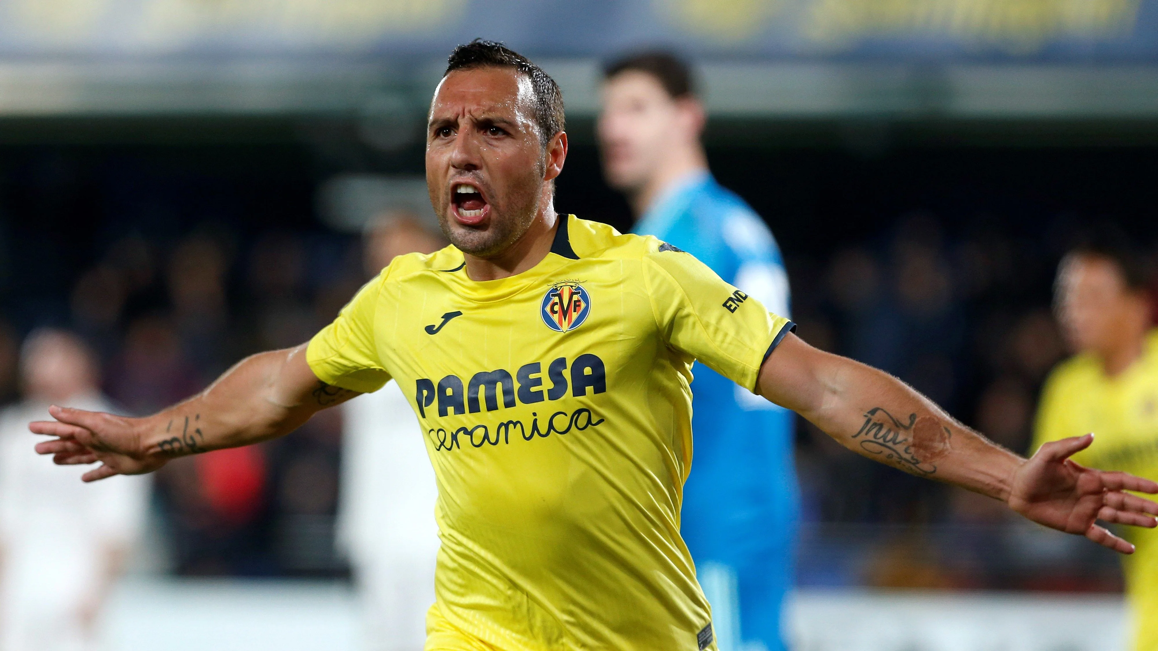 Santi Cazorla celebra su segundo gol ante el Real Madrid