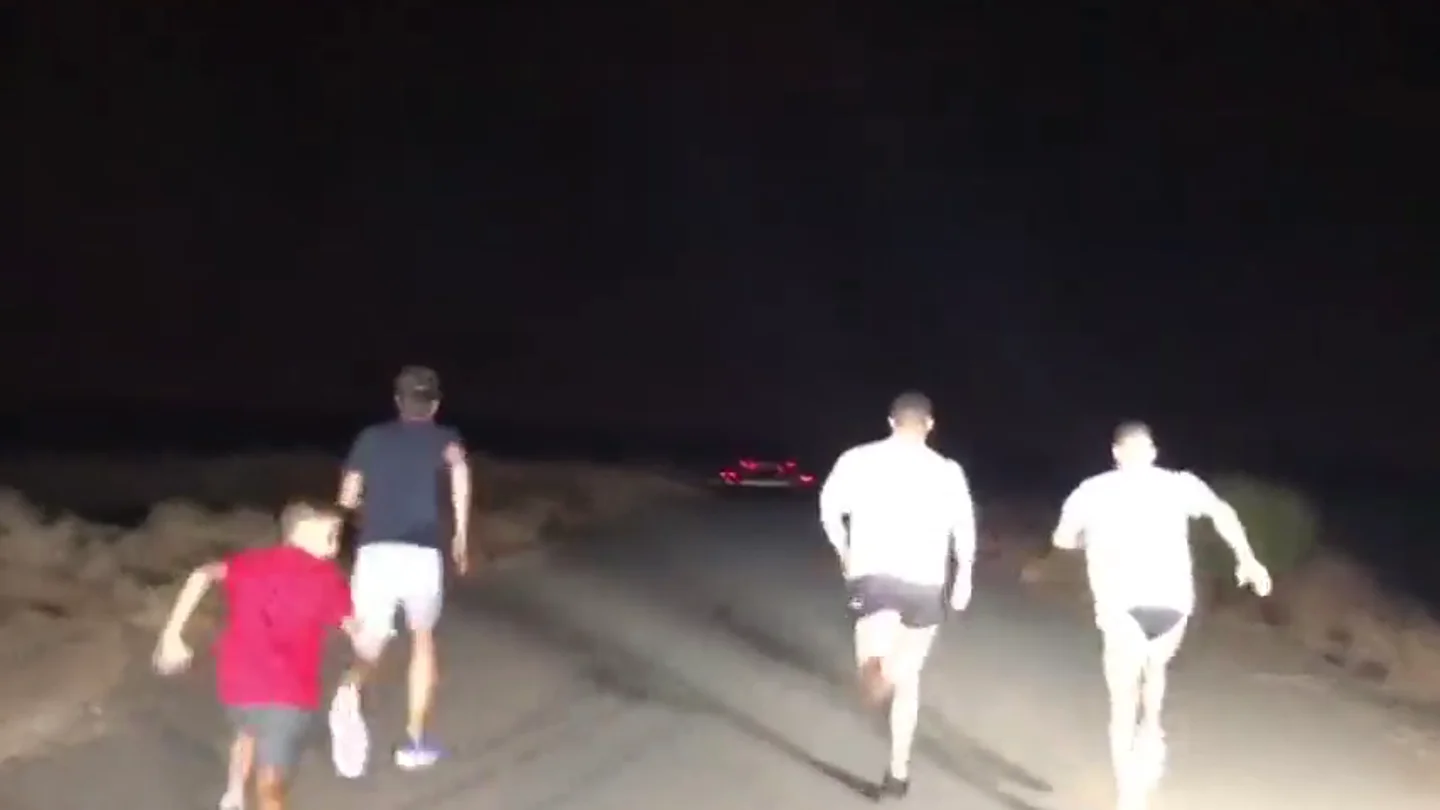 La carrera nocturna de Cristiano Ronaldo en el desierto de Dubái La carrera nocturna de Cristiano Ronaldo en el desierto de Dubái