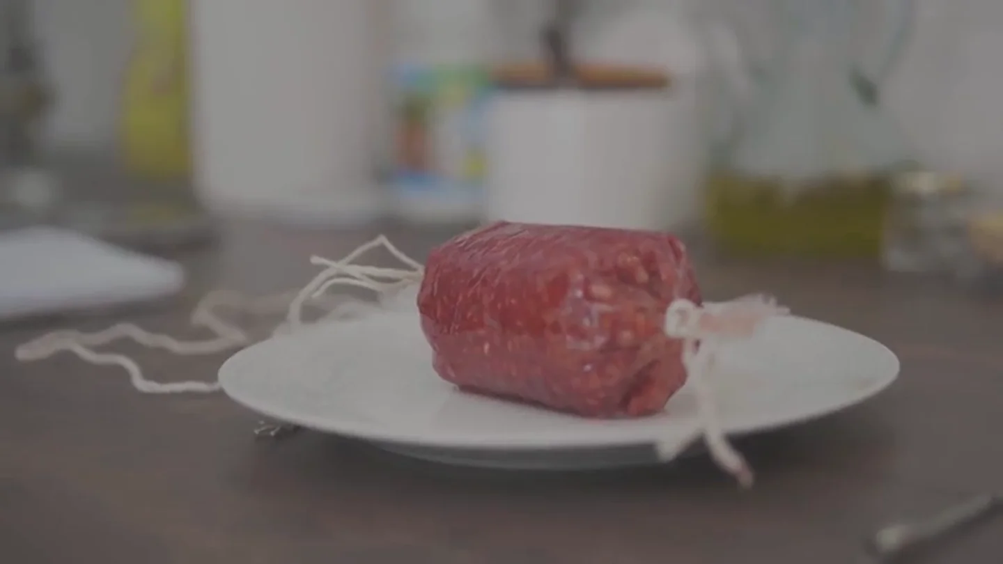 Morcilla hecha con tu propia sangre: la alternativa de un joven zaragozano para que sea un alimento vegano Morcilla hecha con tu propia sangre: la alternativa de un joven zaragozano para que sea un alimento vegano
